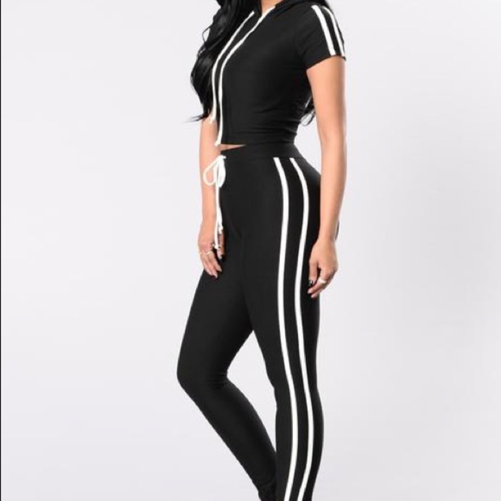 Fashion Nova xs black side-stripe tennis court set